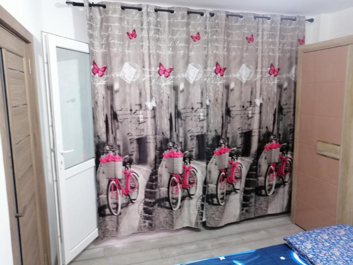 Central City Bacau Bagian luar foto