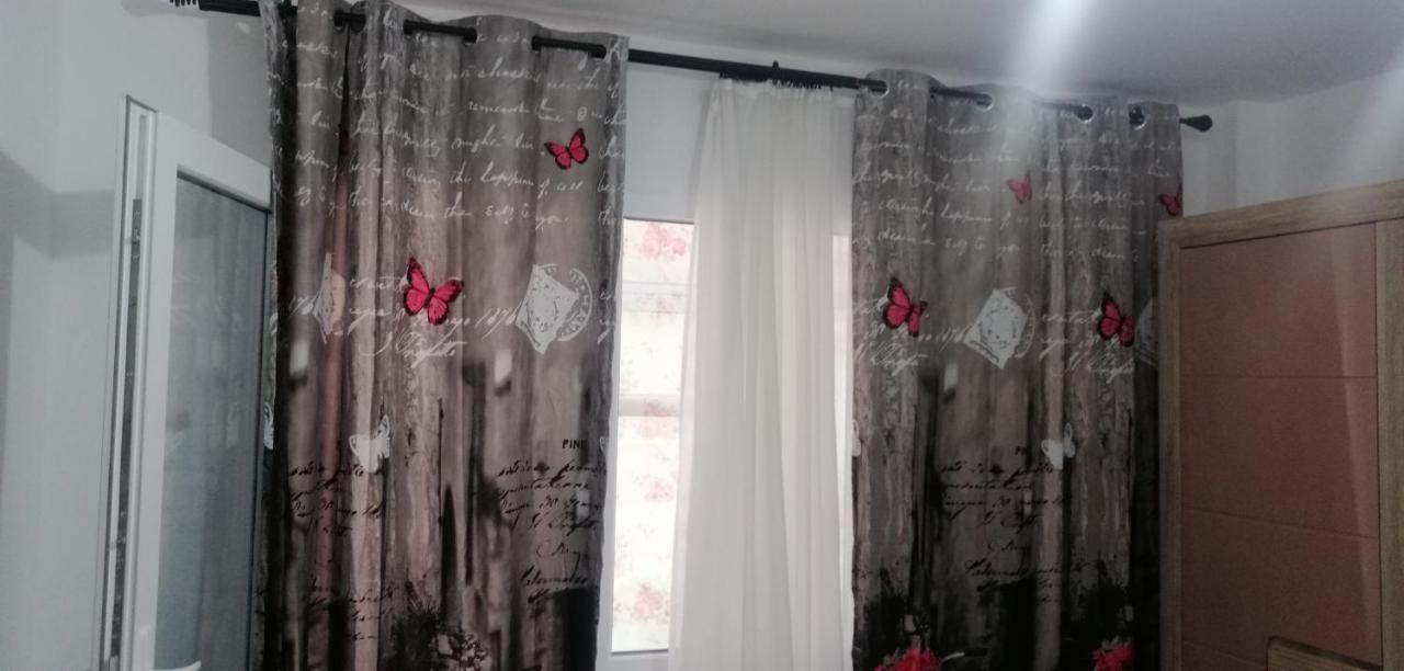 Central City Bacau Bagian luar foto