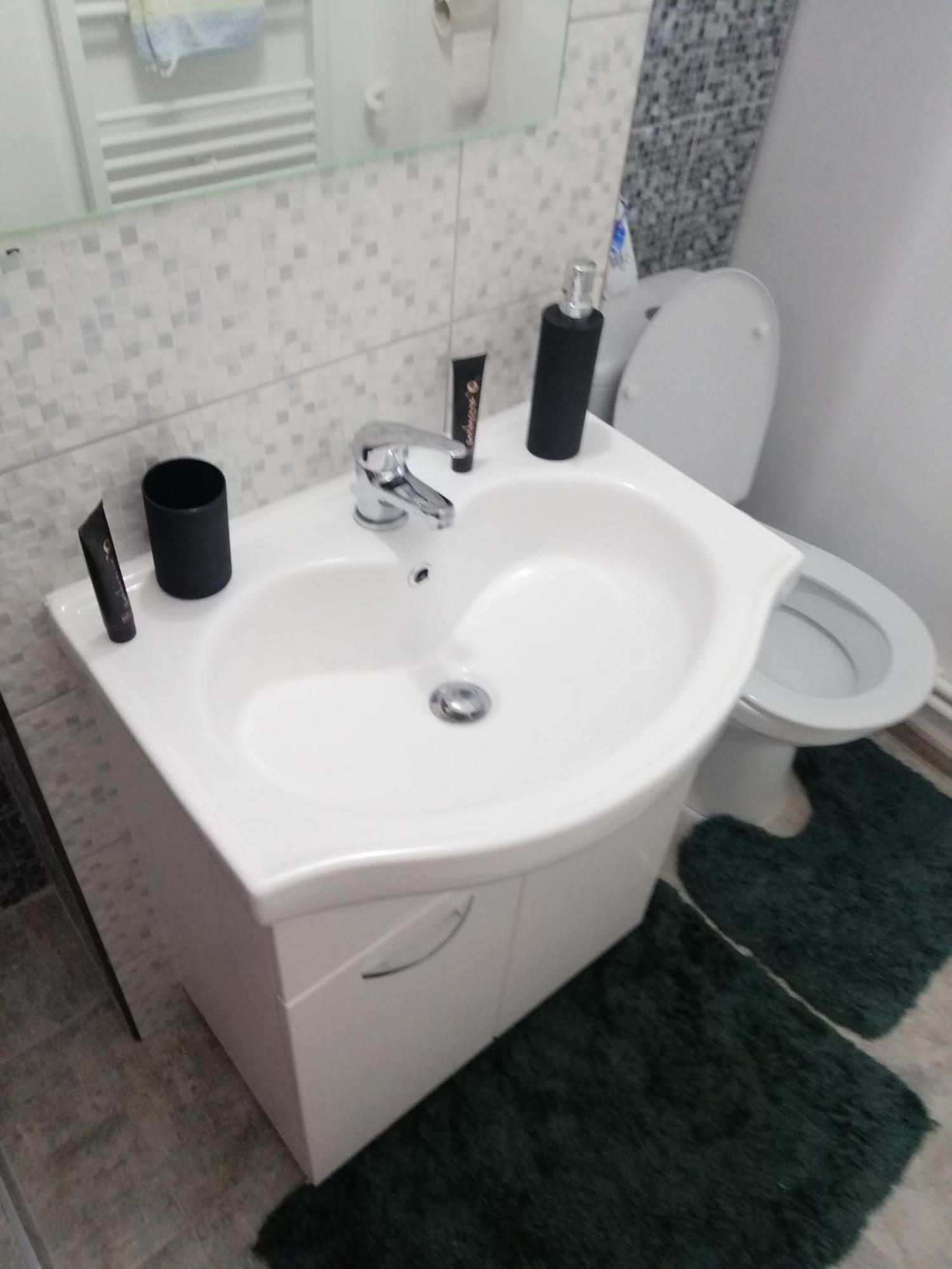 Central City Apartment Bacau Bagian luar foto